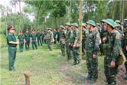 Tư lệnh Quân khu kiểm tra tại Sư đoàn 346